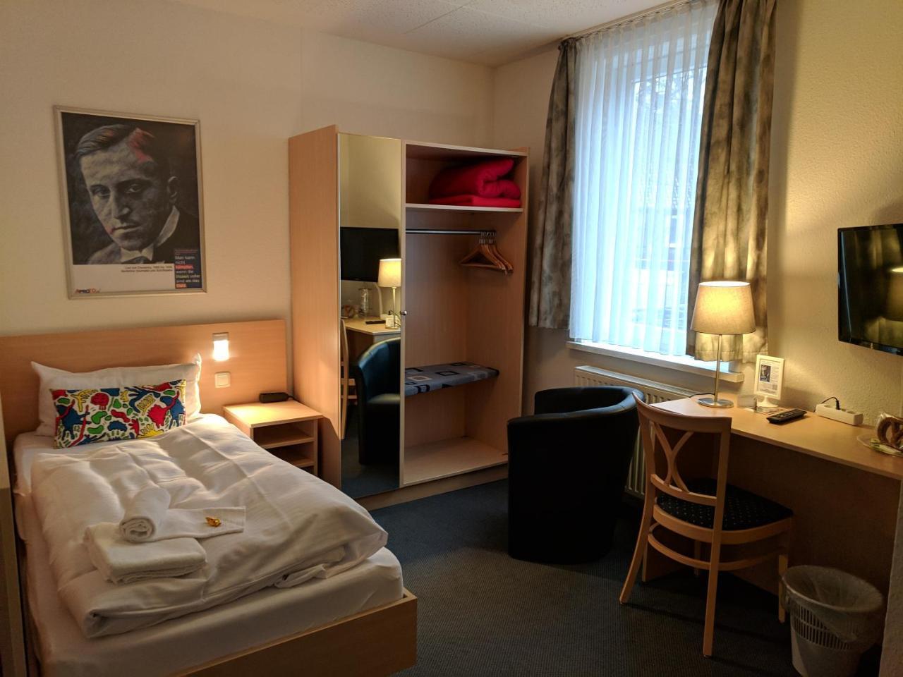 Aprotos Lueneburger Hof Hotell Munster im Heidekreis Eksteriør bilde